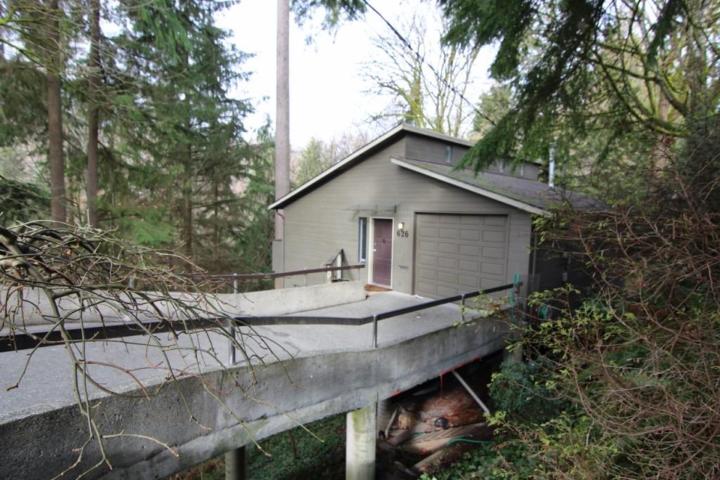 626 W 22nd Street, Mosquito Creek, North Vancouver 