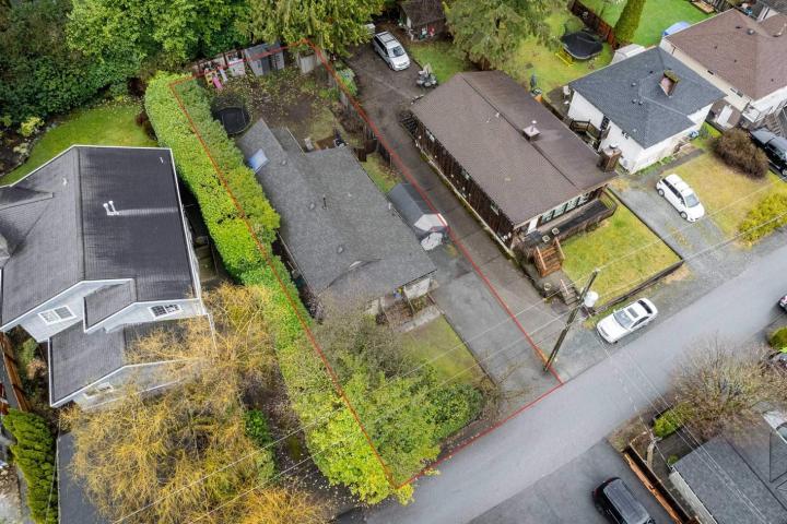 1943 Panorama Drive, Deep Cove, North Vancouver 