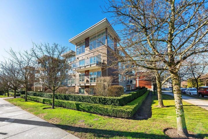 103 - 1033 St Georges Avenue, Central Lonsdale, North Vancouver 