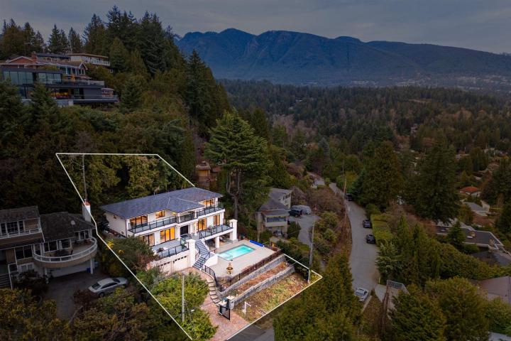 863 Younette Drive, Sentinel Hill, West Vancouver 
