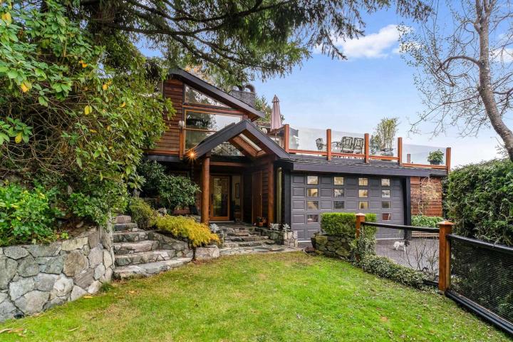 425 Mountain Drive, Lions Bay, West Vancouver 