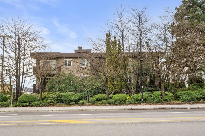 103 - 241 St. Andrews Avenue, Lower Lonsdale, North Vancouver 