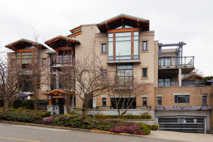 206 - 550 17th Street, Ambleside, West Vancouver 