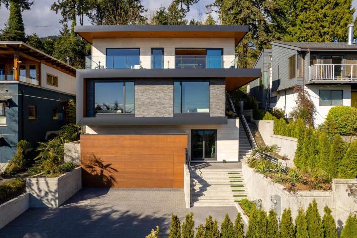 3325 Marine Drive, West Bay, West Vancouver 