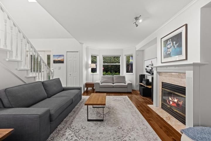 2 - 245 E 5th Street, Lower Lonsdale, North Vancouver 