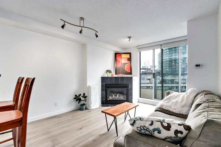 810 - 63 Keefer Place, Downtown VW, Vancouver West 