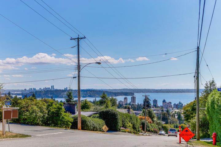 1849 22nd Street, Queens, West Vancouver 